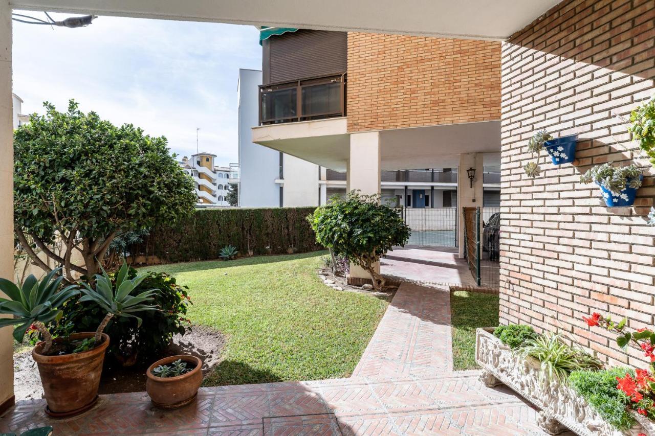 Sea View 2 Bedroom Apartment 2 Min Away From The Beach Torremolinos Exterior photo